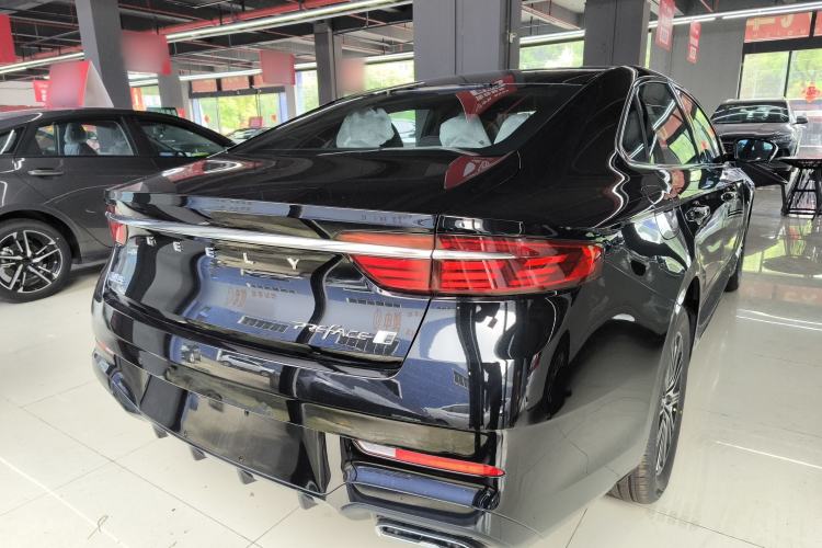 Used Geely Auto Preface 2026 Model Oriental Yao 1.5TD Fuyao Edition Rear