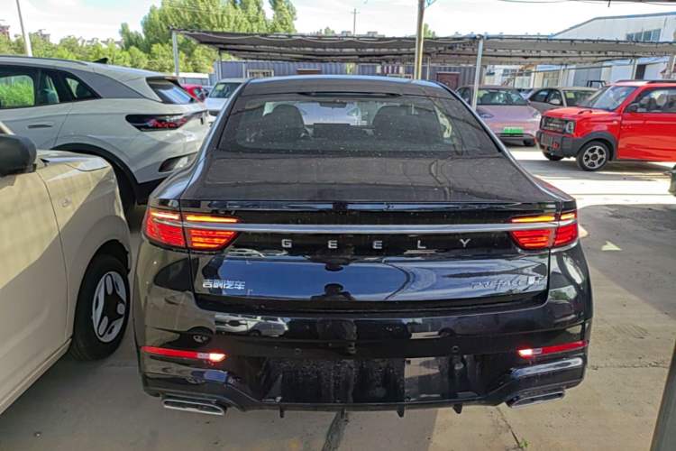 Used Geely Auto Preface 2026 Model Oriental Yao 1.5TD Fuyao Edition Rear