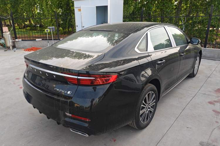 Used Geely Auto Preface 2026 Model Oriental Yao 1.5TD Fuyao Edition Rear Right 45 Deg