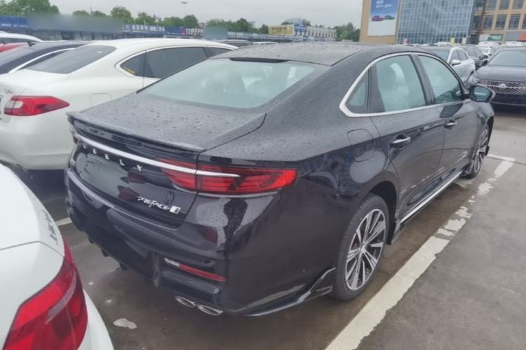 Used Geely Auto Preface 2026 Model Oriental Yao 1.5TD Kunlun Edition Rear Right 45 Deg