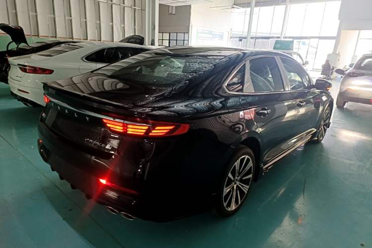 Used Geely Auto Preface 2026 Model Oriental Yao 1.5TD Kunlun Edition Rear Right 45 Deg