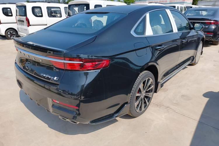 Used Geely Auto Preface 2026 Model Oriental Yao 1.5TD Kunlun Edition Rear Right 45 Deg