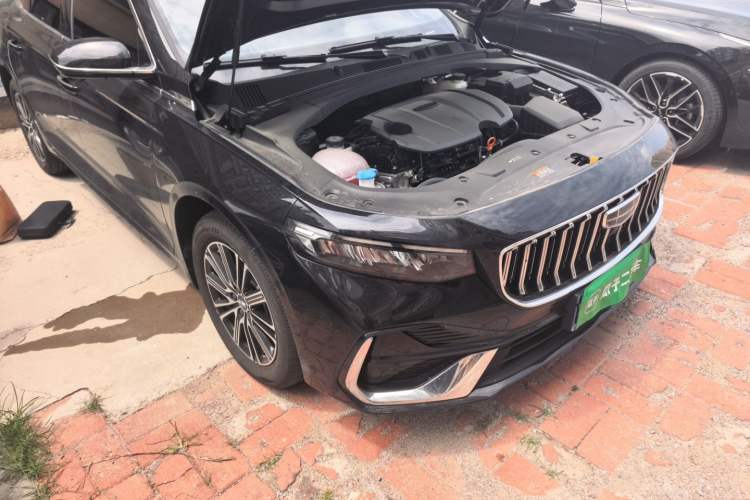 Used Geely Auto Preface 2026 Model Oriental Yao 1.5TD Fuyao Edition Right Front Headlight