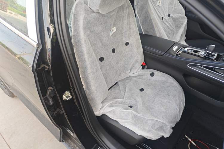 Used Geely Auto Preface 2026 Model Oriental Yao 1.5TD Fuyao Edition Right Front Seat