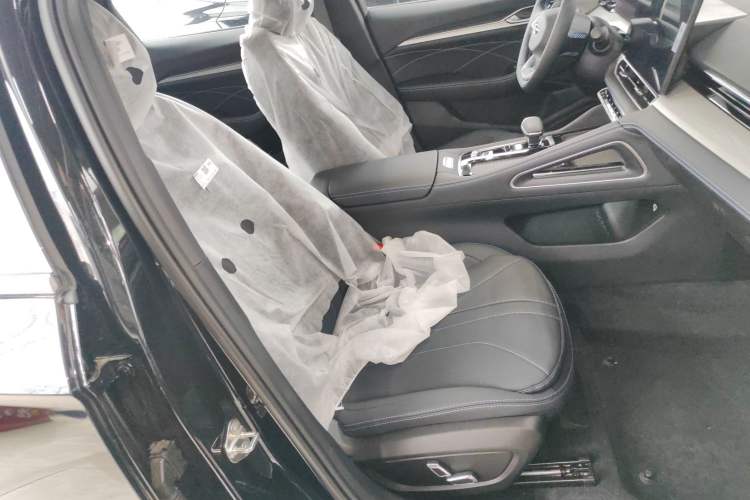 Used Geely Auto Preface 2026 Model Oriental Yao 1.5TD Kunlun Edition Right Front Seat
