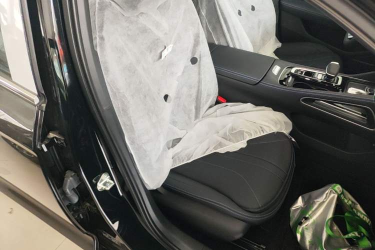 Used Geely Auto Preface 2026 Model Oriental Yao 1.5TD Fuyao Edition Right Front Seat