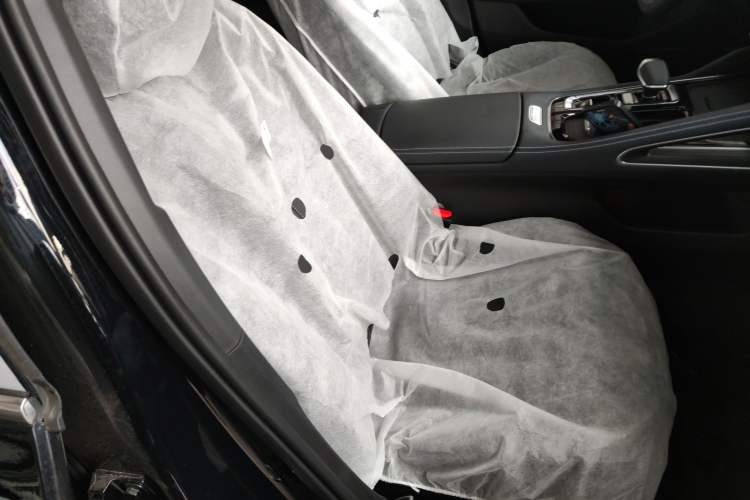 Used Geely Auto Preface 2026 Model Oriental Yao 1.5TD Kunlun Edition Right Front Seat