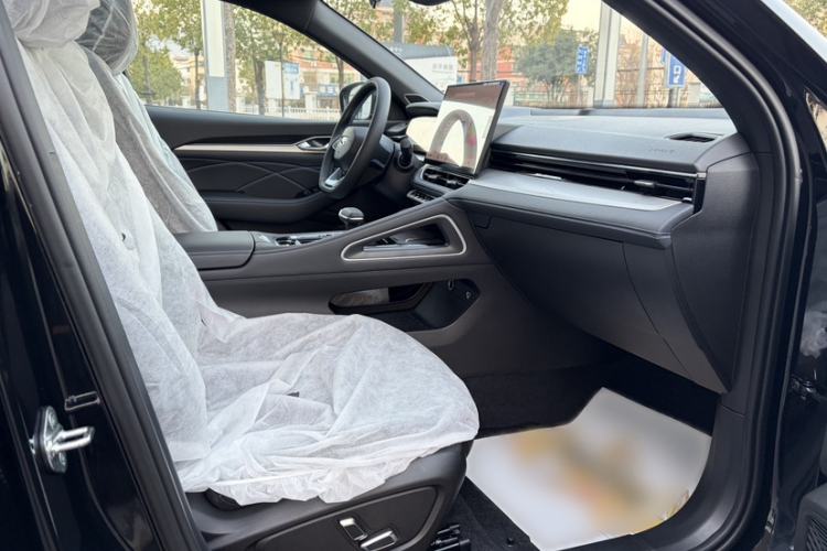 Used Geely Auto Preface 2026 Model Oriental Yao 1.5TD Kunlun Edition Right Front Seat