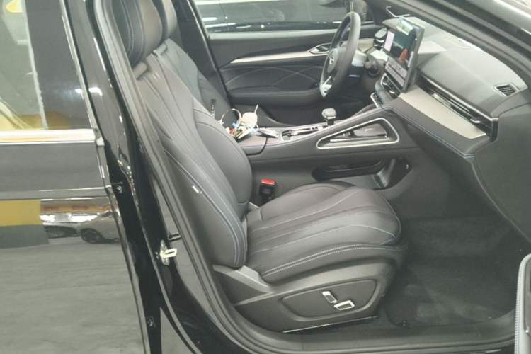 Used Geely Auto Preface 2026 Model Oriental Yao 1.5TD Kunlun Edition Right Front Seat