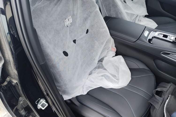 Used Geely Auto Preface 2026 Model Oriental Yao 1.5TD Fuyao Edition Right Front Seat