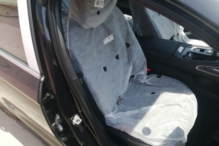 Used Geely Auto Preface 2026 Model Oriental Yao 1.5TD Fuyao Edition Right Front Seat