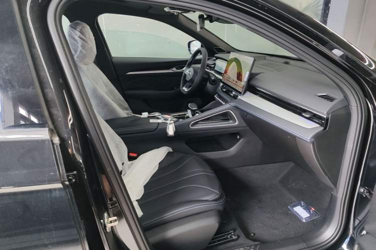 Used Geely Auto Preface 2026 Model Oriental Yao 1.5TD Fuyao Edition Right Front Seat