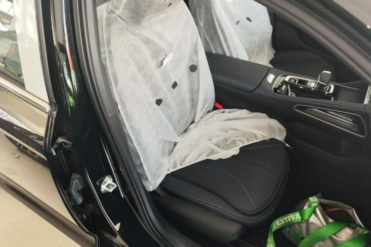 Used Geely Auto Preface 2026 Model Oriental Yao 1.5TD Fuyao Edition Right Front Seat