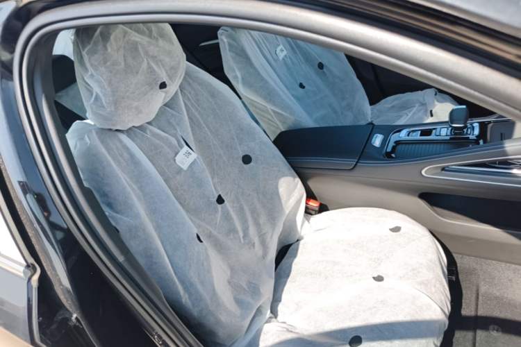 Used Geely Auto Preface 2026 Model Oriental Yao 1.5TD Kunlun Edition Right Front Seat