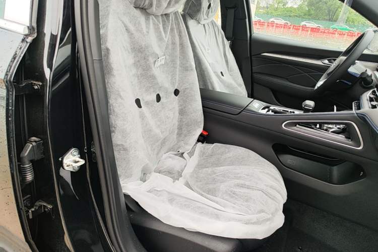 Used Geely Auto Preface 2026 Model Oriental Yao 1.5TD Fuyao Edition Right Front Seat