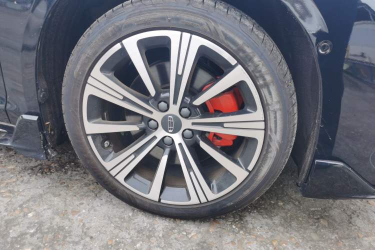 Used Geely Auto Preface 2026 Model Oriental Yao 2.0TD Lanxing Edition Right Front Wheel Hub