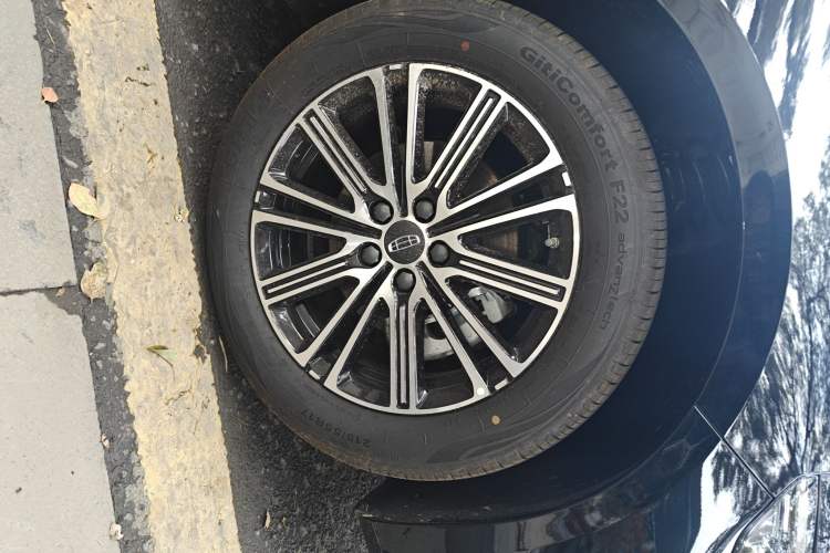 Used Geely Auto Preface 2026 Model Oriental Yao 1.5TD Fuyao Edition Right Front Wheel Hub