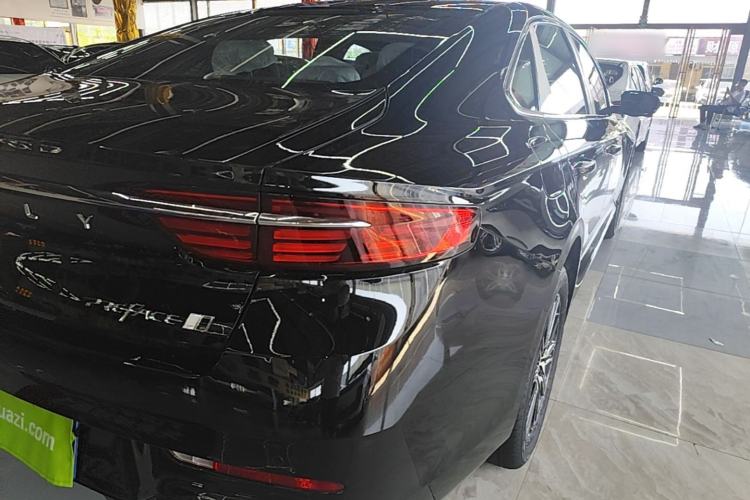 Used Geely Auto Preface 2026 Model Oriental Yao 1.5TD Fuyao Edition Right Rear Taillight