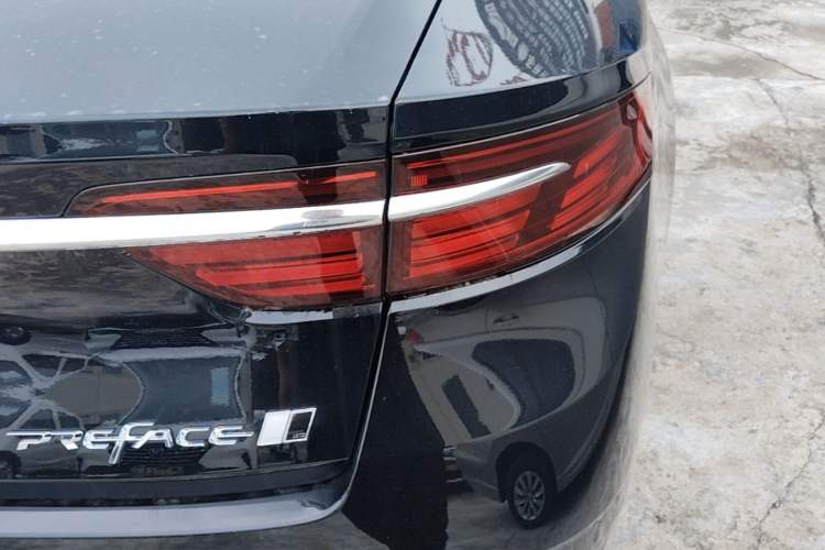 Used Geely Auto Preface 2026 Model Oriental Yao 1.5TD Fuyao Edition Right Rear Taillight