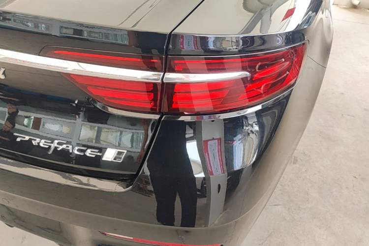 Used Geely Auto Preface 2026 Model Oriental Yao 1.5TD Fuyao Edition Right Rear Taillight