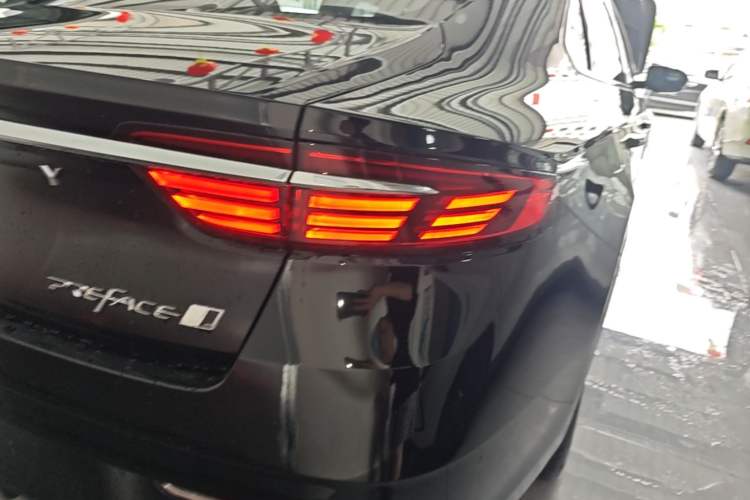 Used Geely Auto Preface 2026 Model Oriental Yao 1.5TD Fuyao Edition Right Rear Taillight