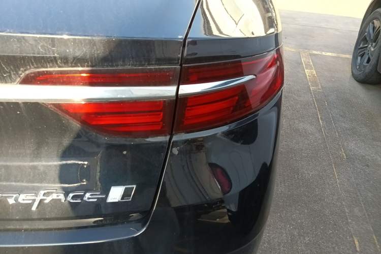 Used Geely Auto Preface 2026 Model Oriental Yao 1.5TD Fuyao Edition Right Rear Taillight