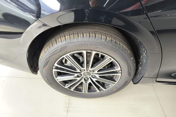 Used Geely Auto Preface 2026 Model Oriental Yao 1.5TD Fuyao Edition Right Rear Wheel Hub
