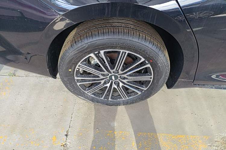 Used Geely Auto Preface 2026 Model Oriental Yao 1.5TD Fuyao Edition Right Rear Wheel Hub
