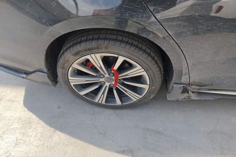 Used Geely Auto Preface 2026 Model Oriental Yao 1.5TD Kunlun Edition Right Rear Wheel Hub