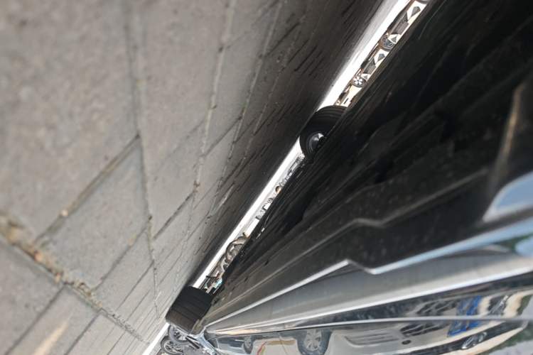Used Geely Auto Preface 2026 Model Oriental Yao 1.5TD Kunlun Edition Right Side Sill
