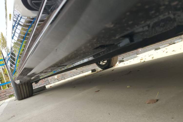 Used Geely Auto Preface 2026 Model Oriental Yao 1.5TD Fuyao Edition Right Side Sill