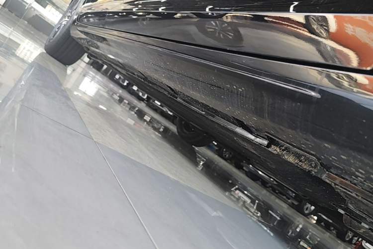 Used Geely Auto Preface 2026 Model Oriental Yao 1.5TD Fuyao Edition Right Side Sill