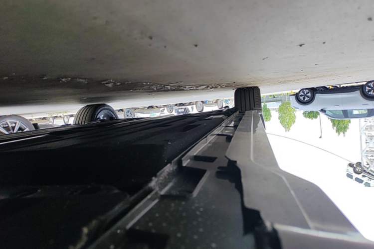 Used Geely Auto Preface 2026 Model Oriental Yao 1.5TD Kunlun Edition Right Side Sill