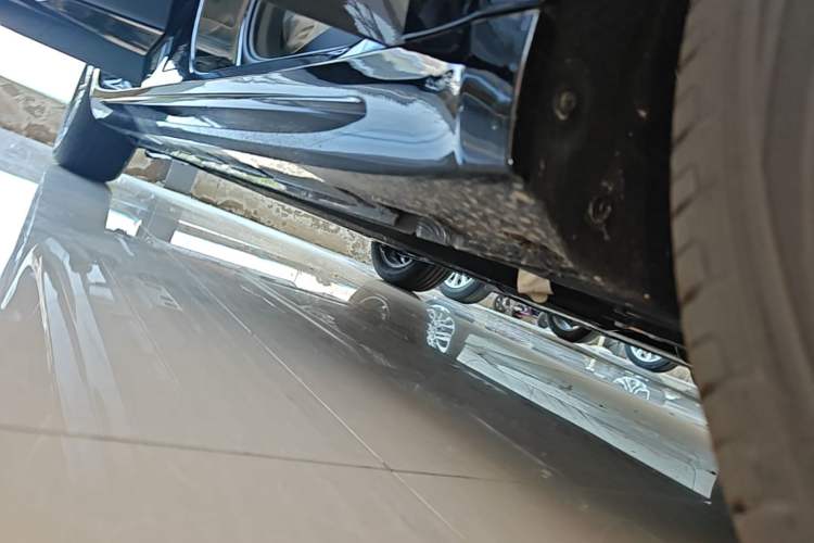 Used Geely Auto Preface 2026 Model Oriental Yao 1.5TD Fuyao Edition Right Side Sill