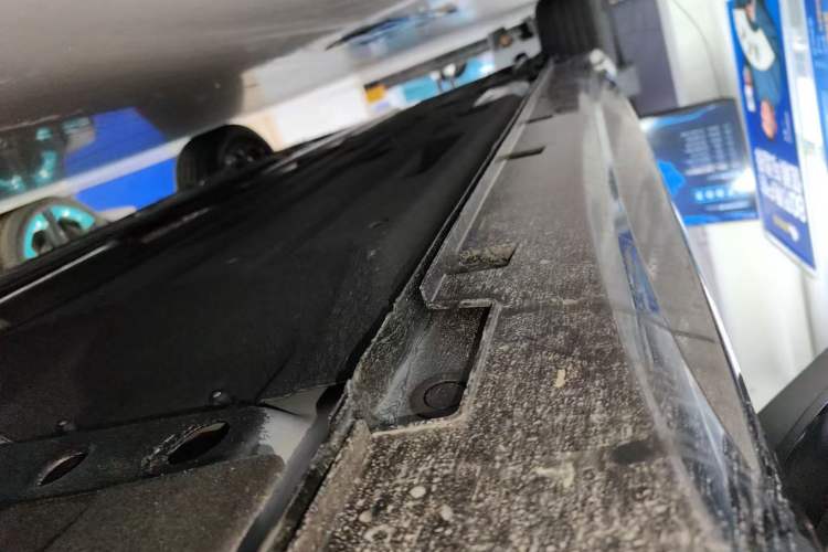 Used Geely Auto Preface 2026 Model Oriental Yao 1.5TD Fuyao Edition Right Side Sill