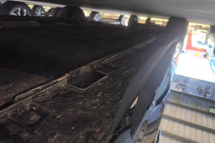 Used Geely Auto Preface 2026 Model Oriental Yao 1.5TD Fuyao Edition Right Side Sill