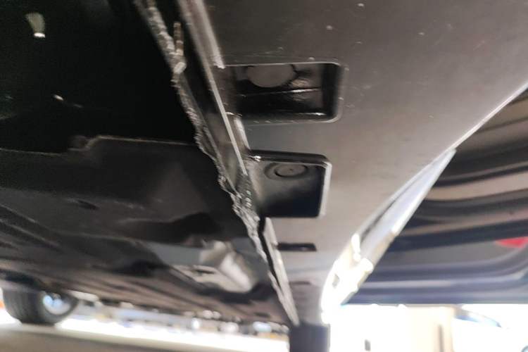 Used Geely Auto Preface 2026 Model Oriental Yao 1.5TD Fuyao Edition Right Side Sill