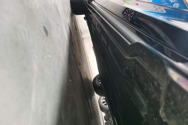 Used Geely Auto Preface 2026 Model Oriental Yao 1.5TD Kunlun Edition Right Side Sill
