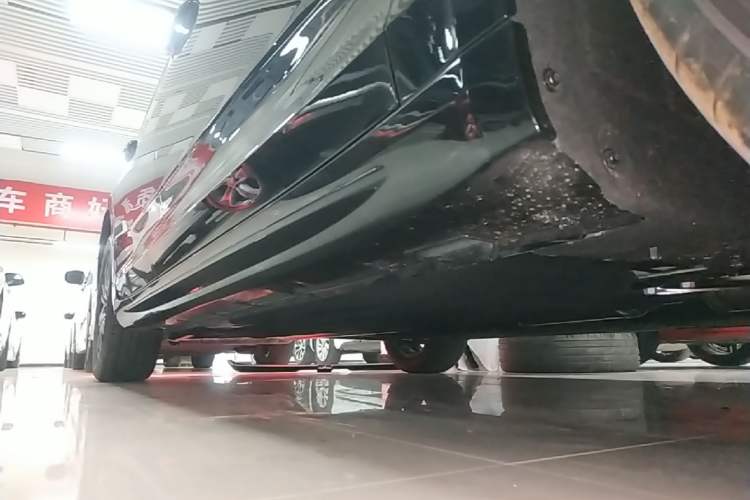Used Geely Auto Preface 2026 Model Oriental Yao 1.5TD Fuyao Edition Right Side Sill