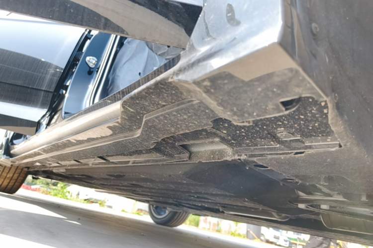 Used Geely Auto Preface 2026 Model Oriental Yao 1.5TD Kunlun Edition Right Side Sill