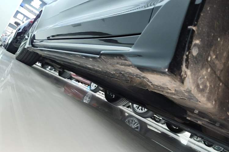 Used Geely Auto Preface 2026 Model Oriental Yao 1.5TD Kunlun Edition Right Side Sill