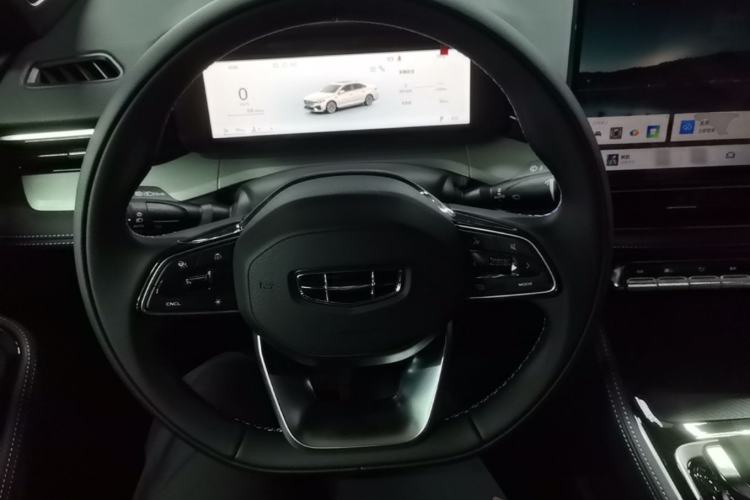 Used Geely Auto Preface 2026 Model Oriental Yao 1.5TD Fuyao Edition Steering Wheel