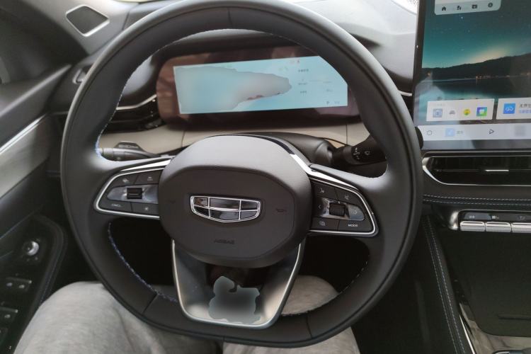 Used Geely Auto Preface 2026 Model Oriental Yao 1.5TD Kunlun Edition Steering Wheel