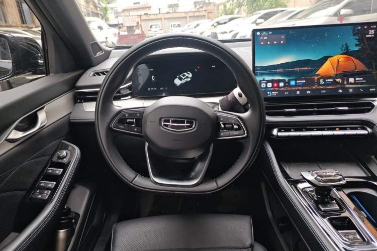 Used Geely Auto Preface 2026 Model Oriental Yao 1.5TD Kunlun Edition Steering Wheel