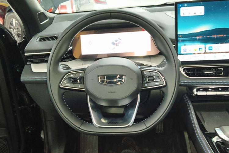 Used Geely Auto Preface 2026 Model Oriental Yao 1.5TD Kunlun Edition Steering Wheel