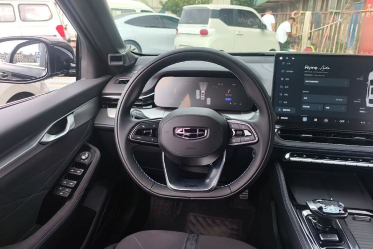 Used Geely Auto Preface 2026 Model Oriental Yao 2.0TD Lanxing Edition Steering Wheel