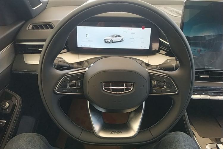Used Geely Auto Preface 2026 Model Oriental Yao 1.5TD Fuyao Edition Steering Wheel
