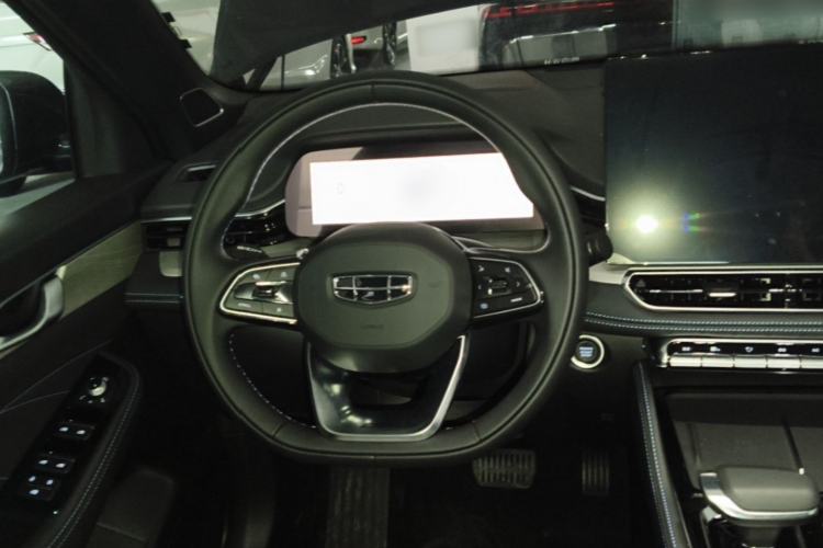 Used Geely Auto Preface 2026 Model Oriental Yao 1.5TD Kunlun Edition Steering Wheel