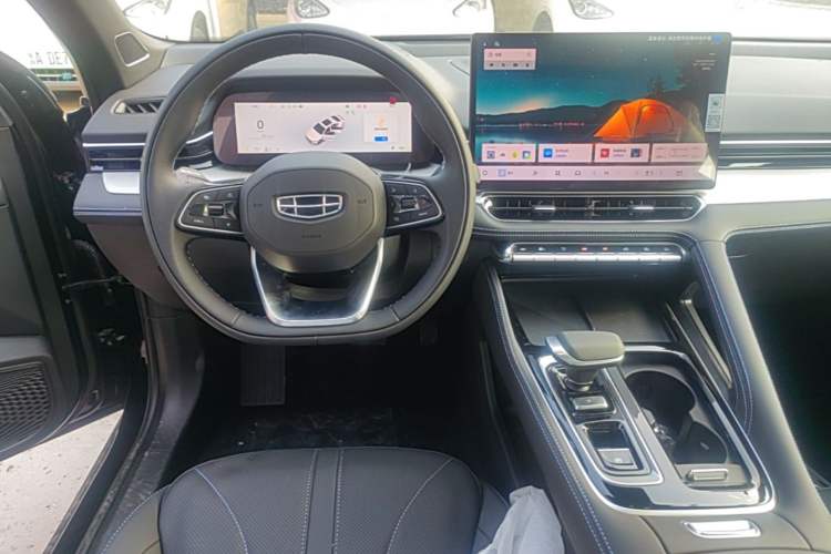 Used Geely Auto Preface 2026 Model Oriental Yao 1.5TD Fuyao Edition Steering Wheel