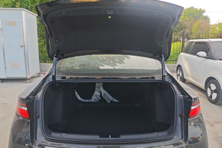 Used Geely Auto Preface 2026 Model Oriental Yao 1.5TD Fuyao Edition Trunk